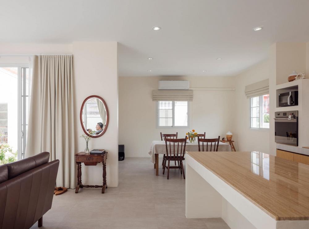 ไอเดียบ้านหลังคาสั้นมินิมอลและที่นั่งพักชิลๆ รูปที่ 6