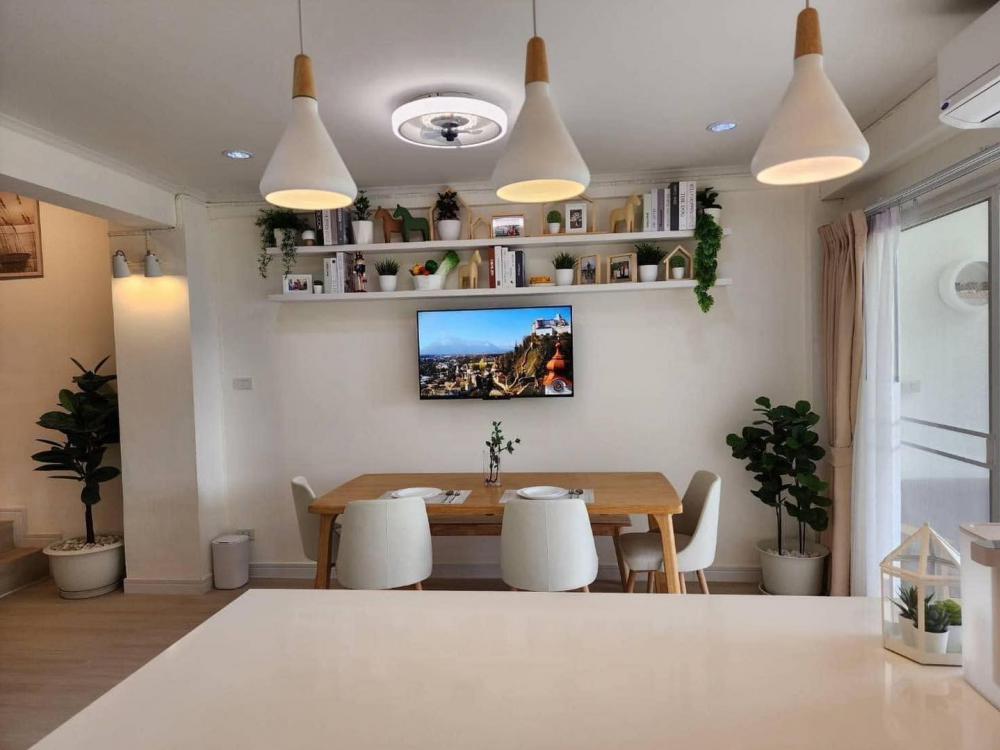 ไอเดียรีโนเวททาวน์โฮมเก่าอายุกว่า 30 ปี กลายเป็นบ้านสไตล์มินิมอล รูปที่ 12