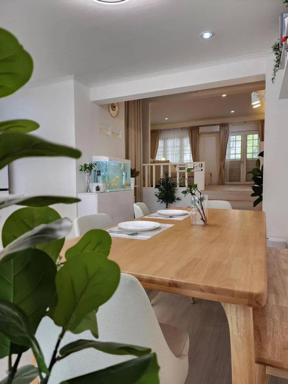 ไอเดียรีโนเวททาวน์โฮมเก่าอายุกว่า 30 ปี กลายเป็นบ้านสไตล์มินิมอล รูปที่ 14