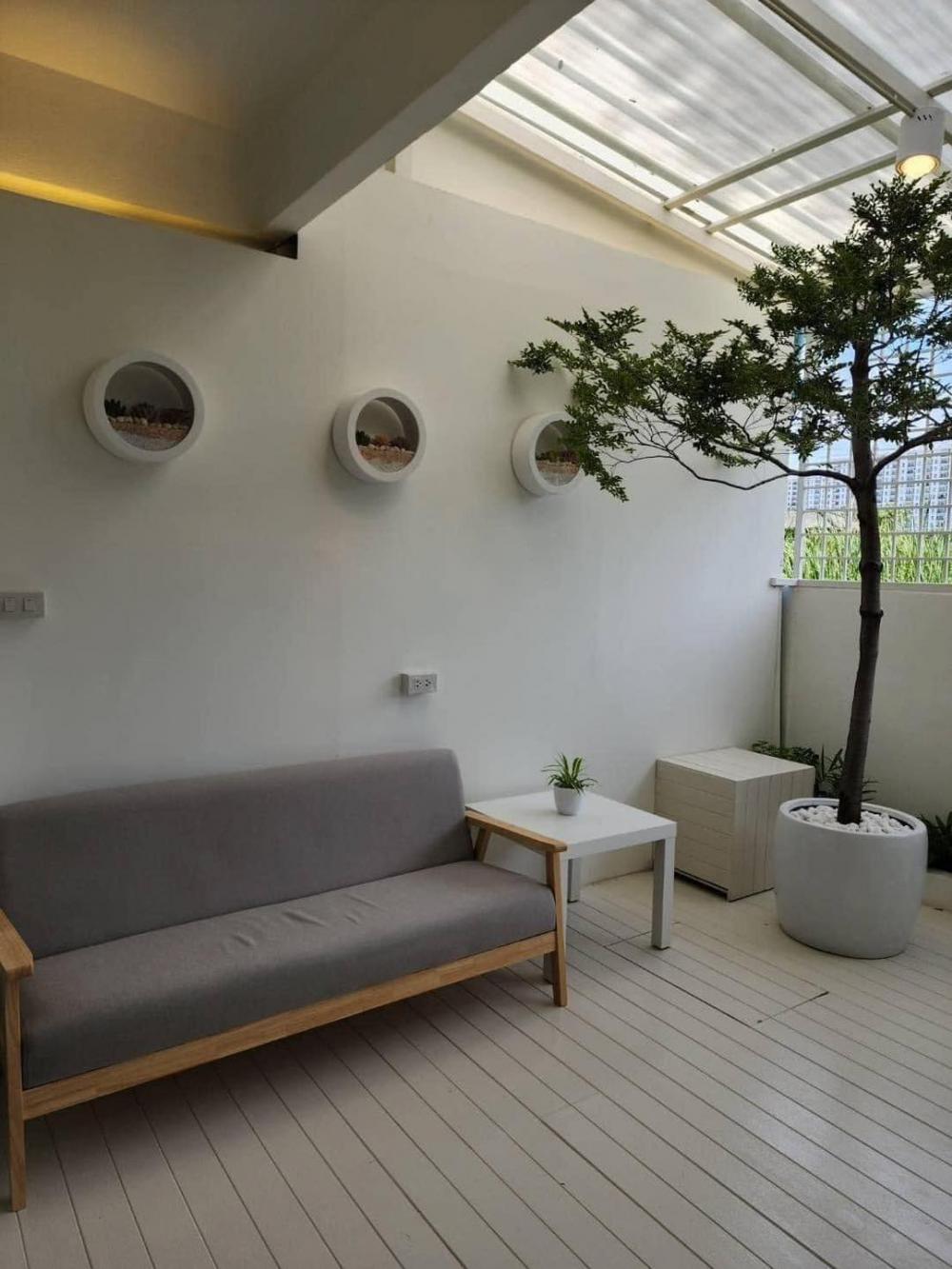 ไอเดียรีโนเวททาวน์โฮมเก่าอายุกว่า 30 ปี กลายเป็นบ้านสไตล์มินิมอล รูปที่ 17