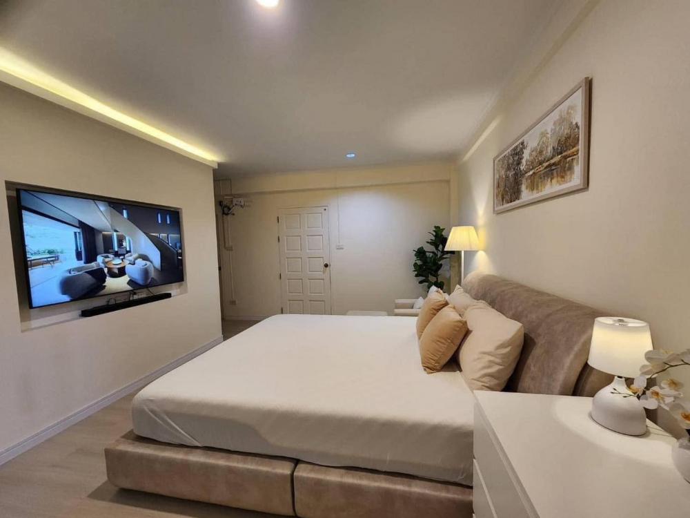 ไอเดียรีโนเวททาวน์โฮมเก่าอายุกว่า 30 ปี กลายเป็นบ้านสไตล์มินิมอล รูปที่ 22