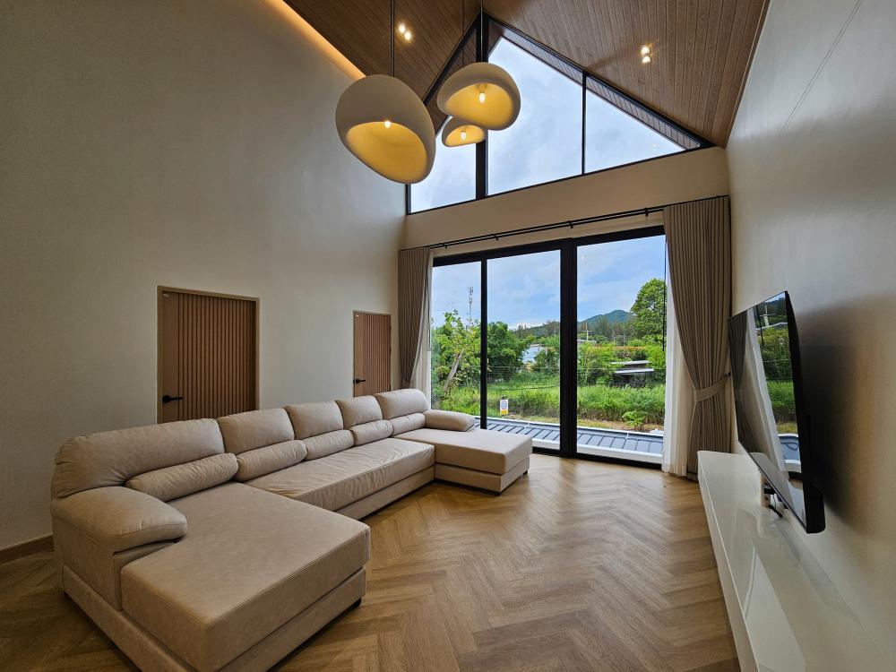 บ้านสไตล์นอร์ดิก Bann Bang-Phra เป็นบ้านที่สร้างขึ้นใหม่ที่ต้องการบ้านใหม่สำหรับอาศัยกับคุณพ่อคุณแม่วัยเกษียณ แทนการรีโนเวทบ้านเดิม รูปที่ 6