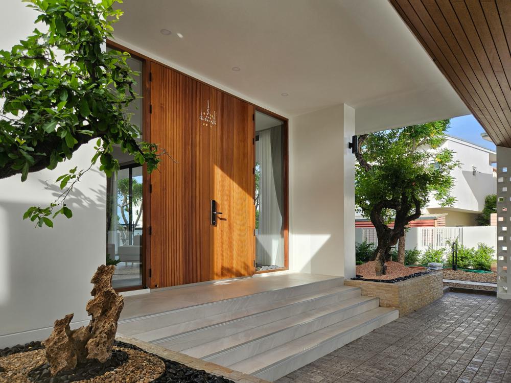 บ้านสไตล์นอร์ดิก Bann Bang-Phra เป็นบ้านที่สร้างขึ้นใหม่ที่ต้องการบ้านใหม่สำหรับอาศัยกับคุณพ่อคุณแม่วัยเกษียณ แทนการรีโนเวทบ้านเดิม รูปที่ 47