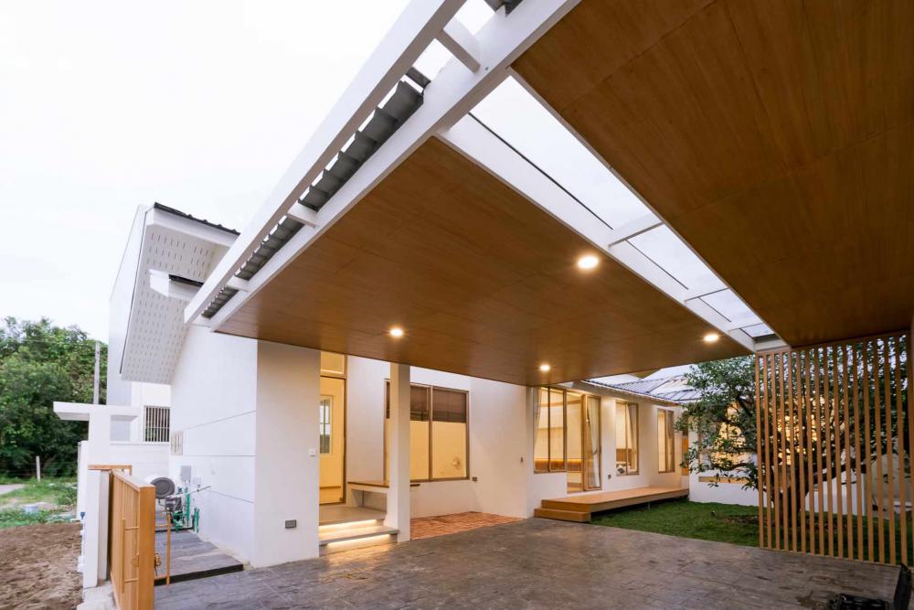 บ้านเดี่ยวสไตล์มินิมอลมูจิ โทนสีอบอุ่น ผสมผสานกับความเป็นโมเดิร์นนิดๆ ขนาด 189 ตร.ม. รูปที่ 12