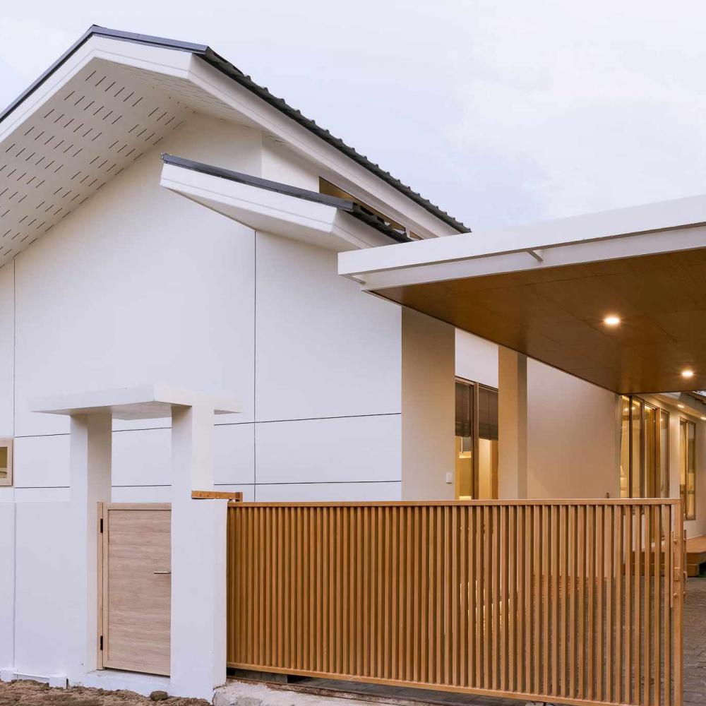 บ้านเดี่ยวสไตล์มินิมอลมูจิ โทนสีอบอุ่น ผสมผสานกับความเป็นโมเดิร์นนิดๆ ขนาด 189 ตร.ม. รูปที่ 3