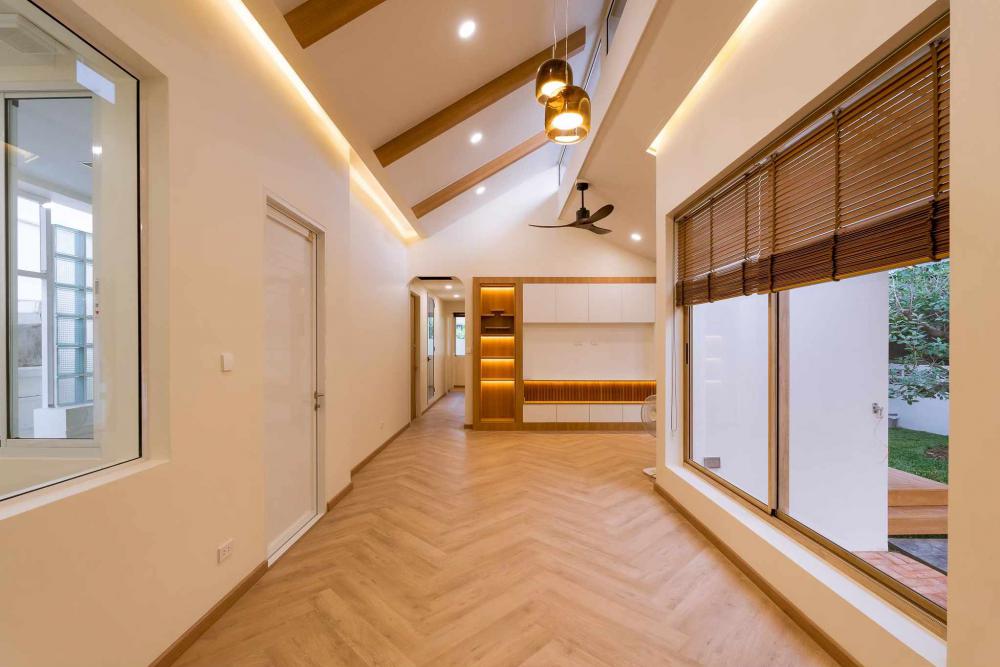 บ้านเดี่ยวสไตล์มินิมอลมูจิ โทนสีอบอุ่น ผสมผสานกับความเป็นโมเดิร์นนิดๆ ขนาด 189 ตร.ม. รูปที่ 6