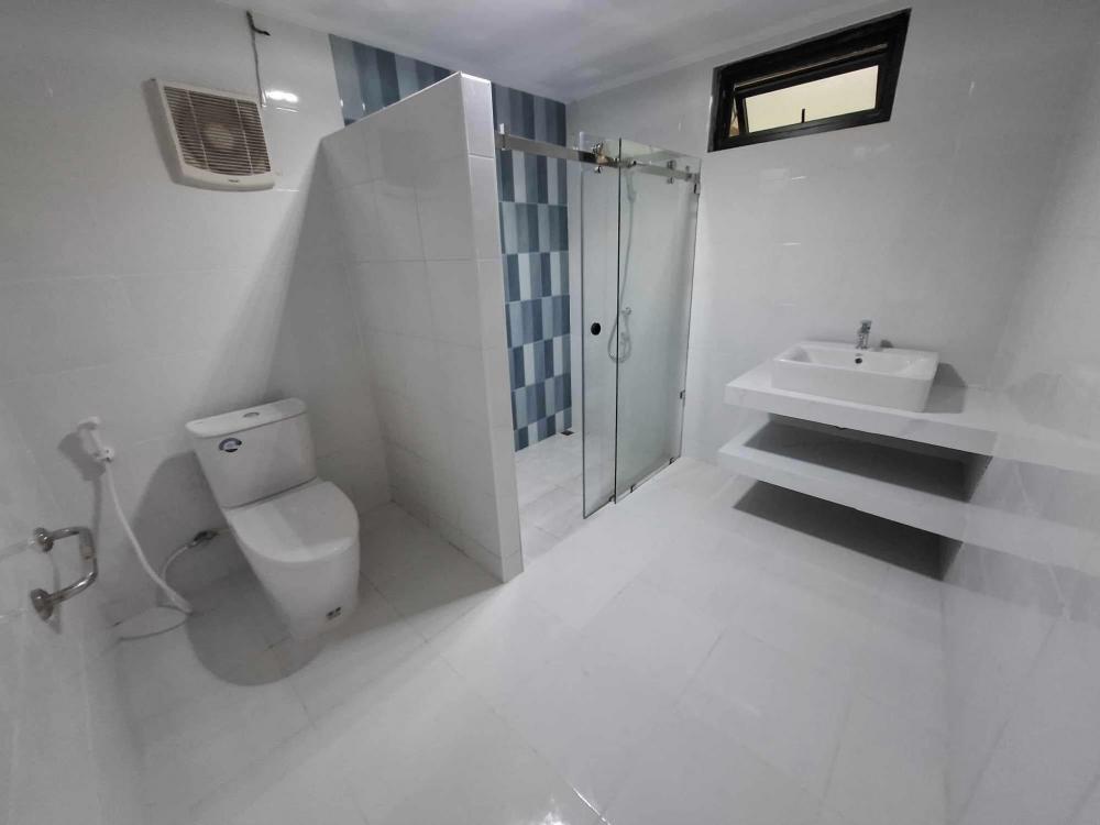 รีโนเวทบ้านครึ่งปูนครึ่งไม้ ขนาด 4 ห้อนนอน 1 ห้องน้ำ รูปที่ 22