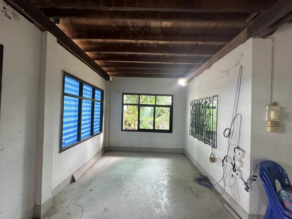 รีโนเวทบ้านครึ่งปูนครึ่งไม้ ขนาด 4 ห้อนนอน 1 ห้องน้ำ รูปที่ 25