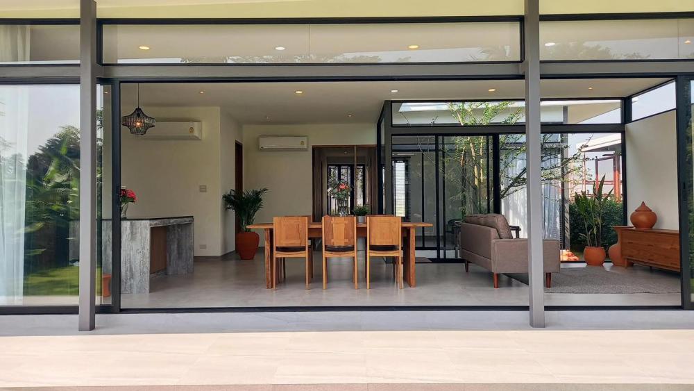 ไอเดียบ้านทรงกล่องสไตล์โมเดิร์นพร้อมจัดสวนปลูกต้นไม้ รูปที่ 14