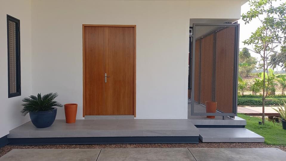 ไอเดียบ้านทรงกล่องสไตล์โมเดิร์นพร้อมจัดสวนปลูกต้นไม้ รูปที่ 15