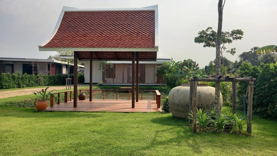 ไอเดียบ้านทรงกล่องสไตล์โมเดิร์นพร้อมจัดสวนปลูกต้นไม้ รูปที่ 30