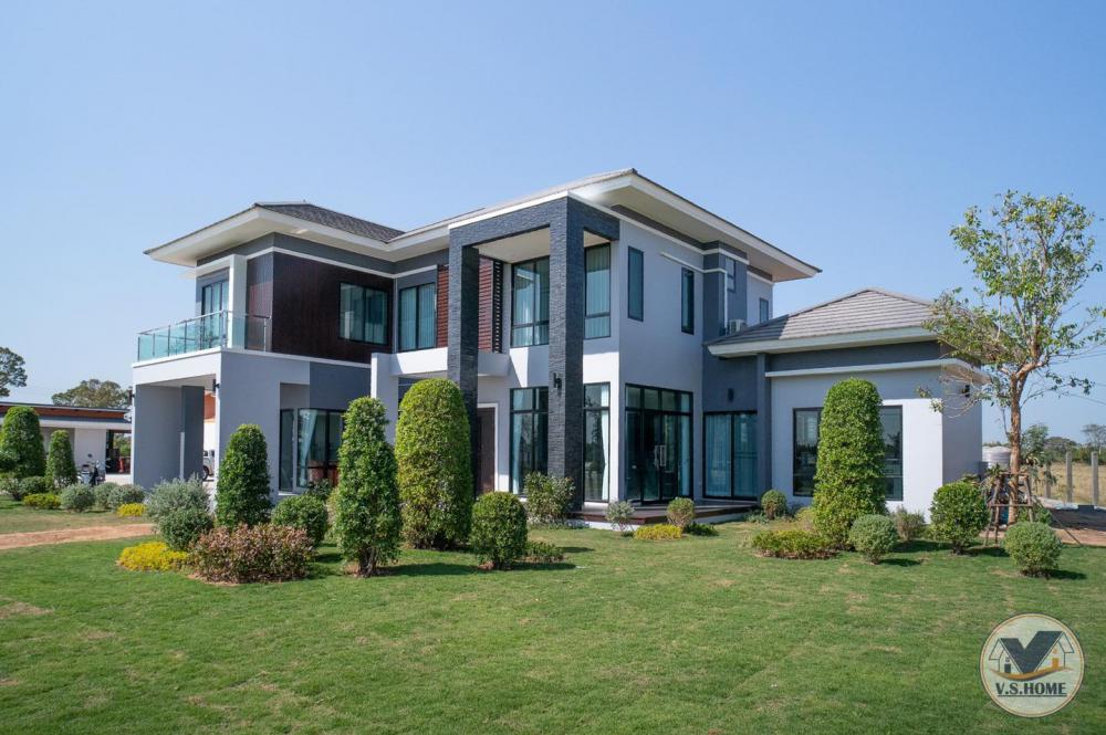 บ้านสองชั้นสไตล์คอนเทมโพรารี่ ขนาด 4 ห้องนอน 5 ห้องน้ำ 2 ที่จอดรถ รูปที่ 4