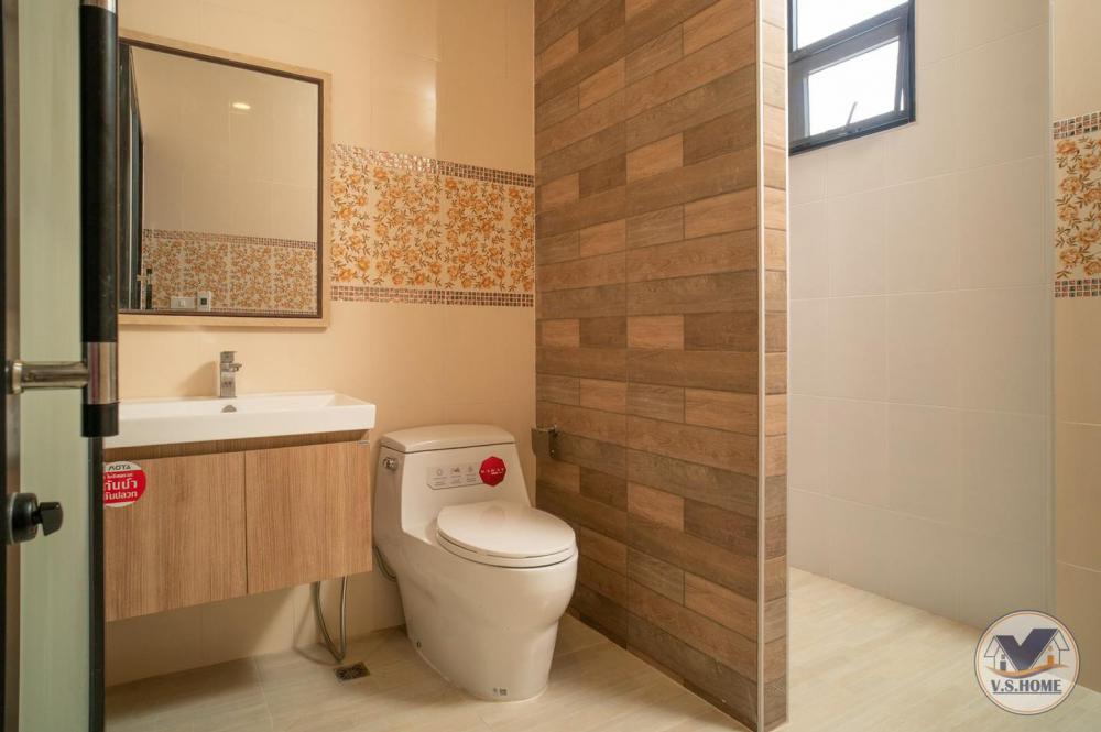 บ้านสองชั้นสไตล์คอนเทมโพรารี่ ขนาด 4 ห้องนอน 5 ห้องน้ำ 2 ที่จอดรถ รูปที่ 57