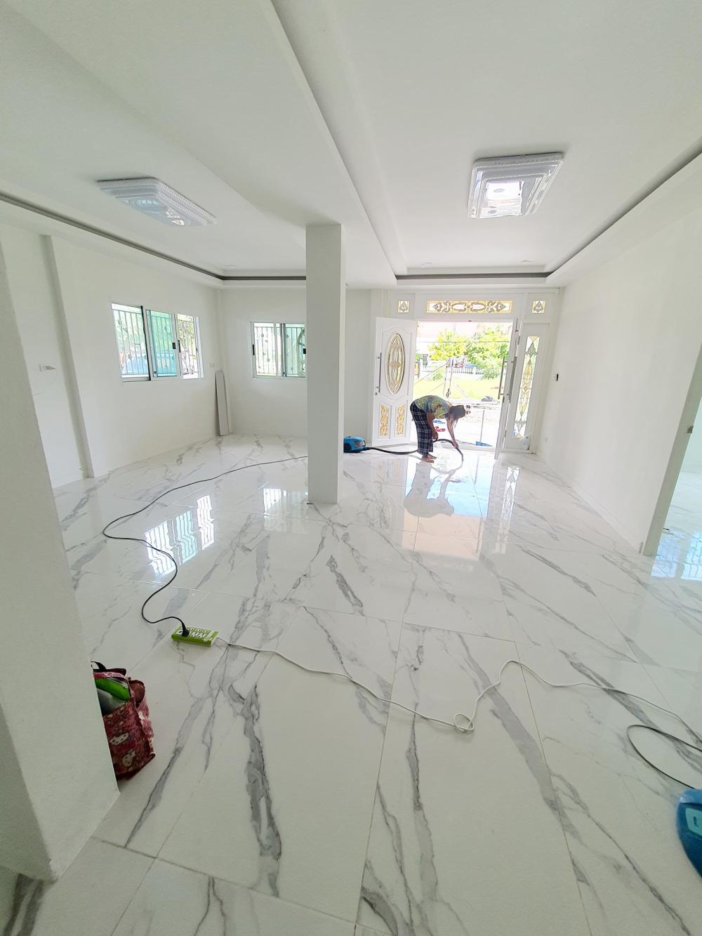 รีโนเวทบ้านไม้มินิมอล ขนาด 3 ห้องนอน 2 ห้องน้ำ  1ห้องครัว 2 ห้องโถงบน+ล่าง รูปที่ 12