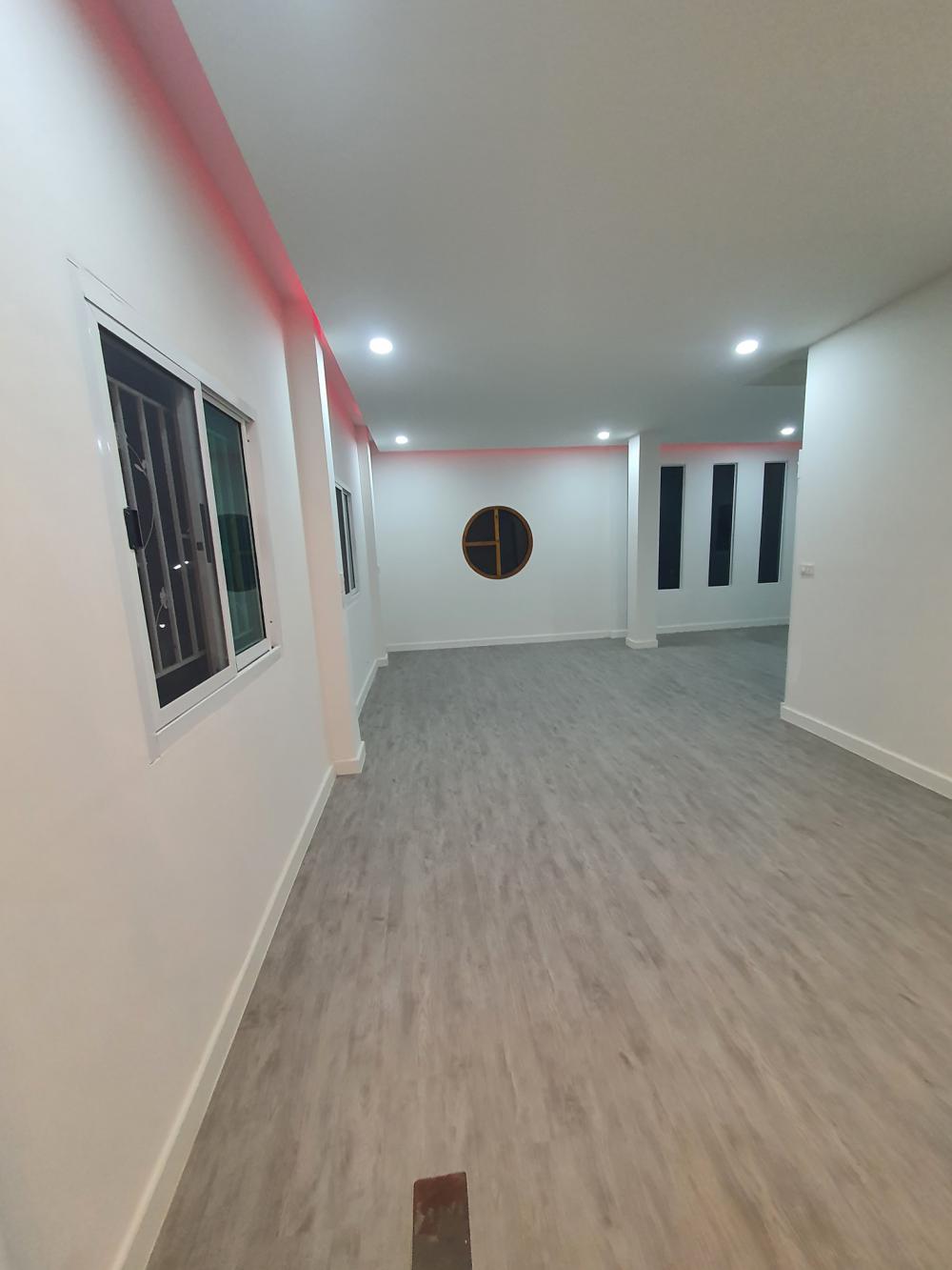 รีโนเวทบ้านไม้มินิมอล ขนาด 3 ห้องนอน 2 ห้องน้ำ  1ห้องครัว 2 ห้องโถงบน+ล่าง รูปที่ 15