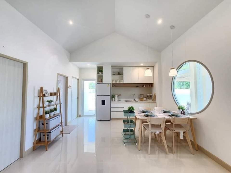 บ้านสไตล์มินิมอลขนาด 3 ห้องนอน 2 ห้องน้ำ และสวนมินิมอล รูปที่ 4