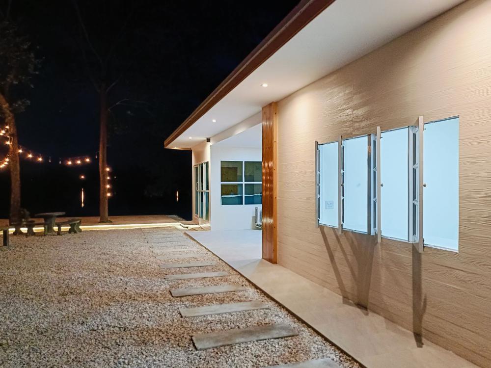 ไอเดียครัวเล็กๆ ห้องซักผ้า พร้อม พื้นที่นั่งชิวริมน้ำ รูปที่ 9