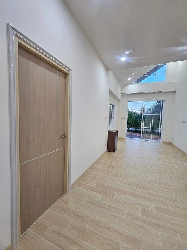 บ้านสไตล์นอร์ดิกตกแต่งสไตล์มินิมอลฟังก์ชั่นใช้สอยภายในบ้าน​ ขนาด 2 ห้องนอน 1 ห้องน้ำ รูปที่ 6