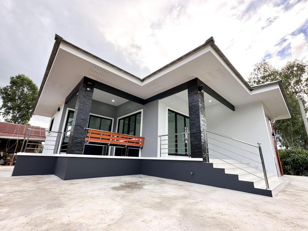  บ้านชั้นเดียว สไตล์ไทยประยุกต์ ขนาด 3 ห้องนอน 2 ห้องน้ำ งบ 1.55 ลบ. รูปที่ 4