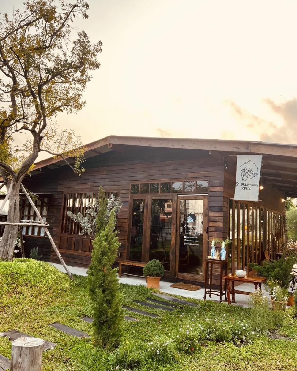 ไอเดียคาเฟ่ไม้สวยๆ รูปที่ 11