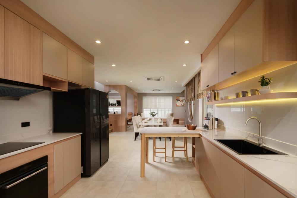 บ้านจัดสรรสองขั้นสไตล์มินิมอล ขนาด 4 ห้องนอน 5 ห้องน้ำ รูปที่ 7