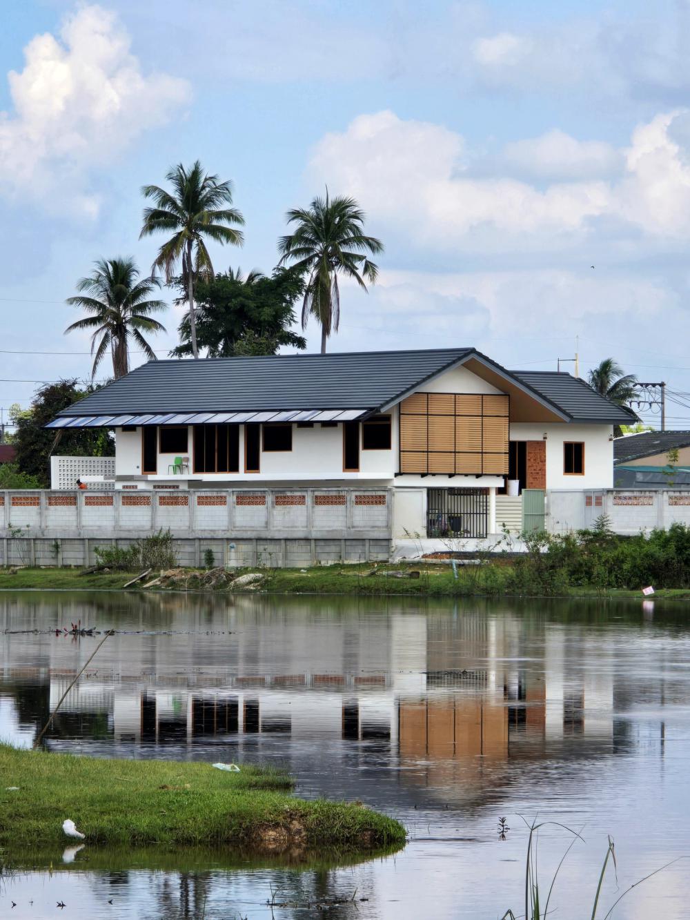 บ้านพักอาศัย 1 ชั้นยกสูง ขนาด 4 ห้องนอน 4 ห้องน้ำ พื้นที่ใช้สอย 180 ตร.ม. รูปที่ 9