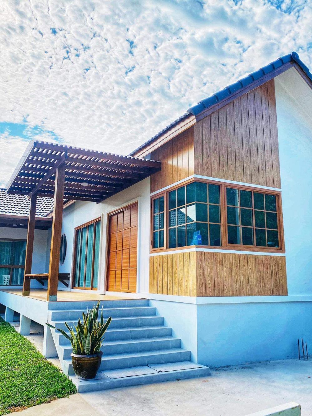 บ้านชั้นเดียวยกสูง สไตล์มินิมอลมูจิ  พื้นที่ใช้สอย 150 ตร.ม. ประกอบด้วย 3 ห้องนอน 2 ห้องน้ำ รูปที่ 5