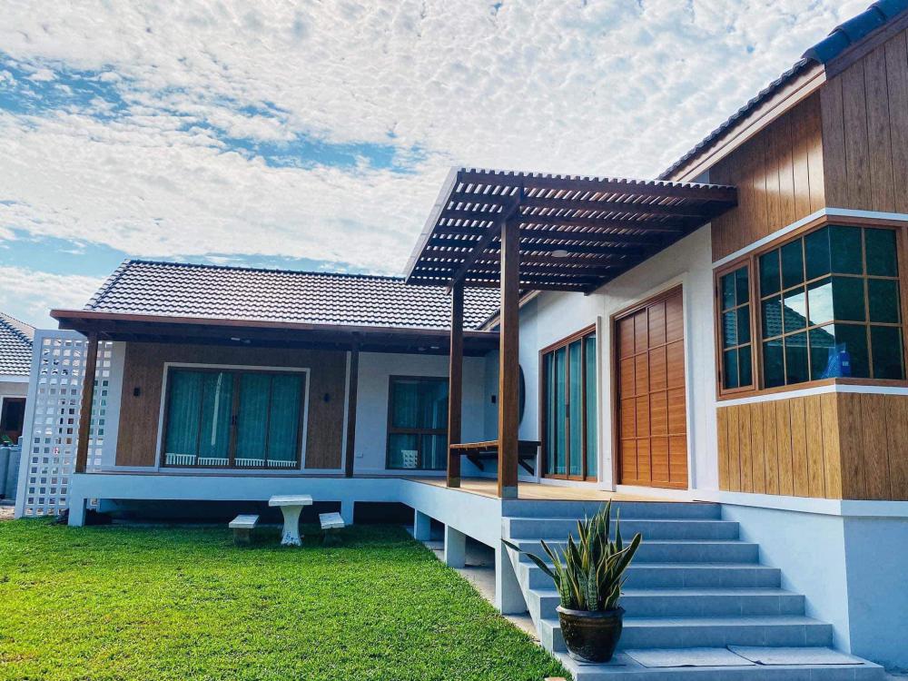 บ้านชั้นเดียวยกสูง สไตล์มินิมอลมูจิ  พื้นที่ใช้สอย 150 ตร.ม. ประกอบด้วย 3 ห้องนอน 2 ห้องน้ำ รูปที่ 6