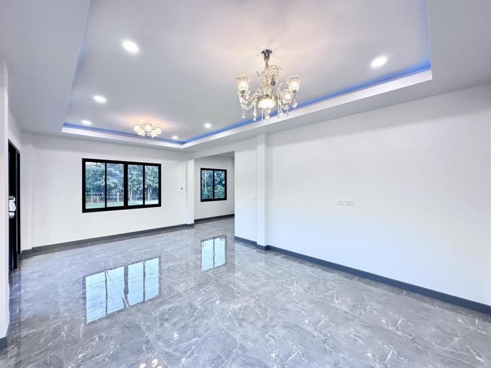 บ้าน 2 ชั้น สไตล์ไทยประยุกต์ ขนาด 4 ห้องนอน 3 ห้องน้ำ รูปที่ 14