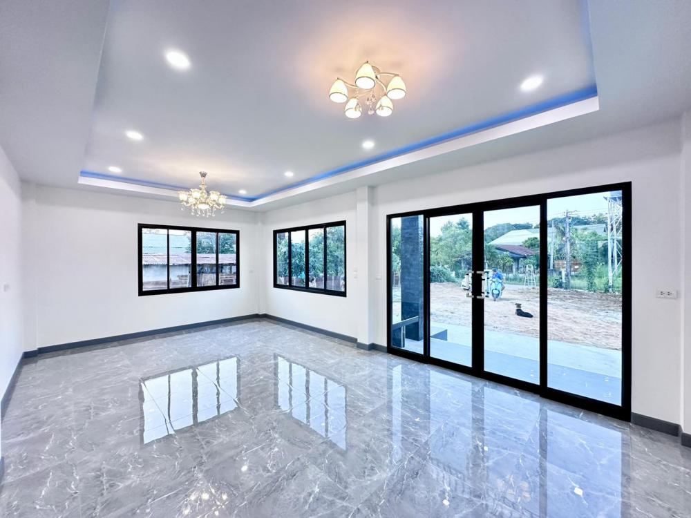 บ้าน 2 ชั้น สไตล์ไทยประยุกต์ ขนาด 4 ห้องนอน 3 ห้องน้ำ รูปที่ 16