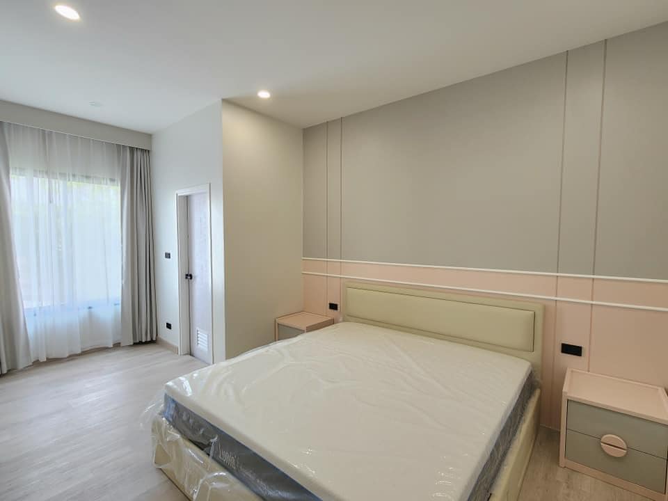 บ้านทรงกล่องโทนขาวบิ้วอินน่าอยู่ สถาปนิกต่างชาติ รูปที่ 10