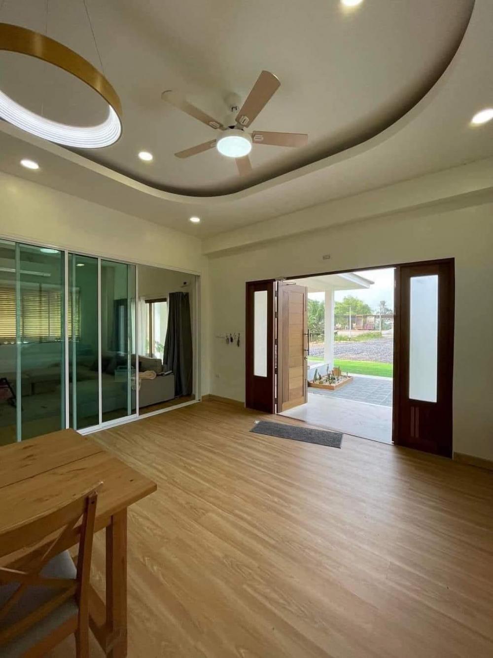 บ้านเดี่ยวมินิมอล 3 ห้องนอน 2 ห้องน้ำ พื้นที่ใช้สอยประมาณ 200 ตารางเมตร รูปที่ 3