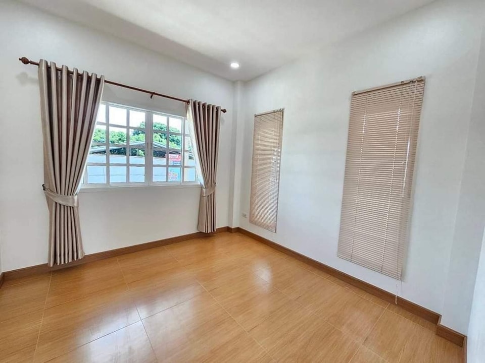 บ้านสไตล์โมเดิร์นมินิมอล 3 ห้องนอน 1 ห้องน้ำ 1 ห้องโถง 1 ห้องครัว พร้อมมินิบาร์สำหรับครอบครัวเล็กๆ รูปที่ 6