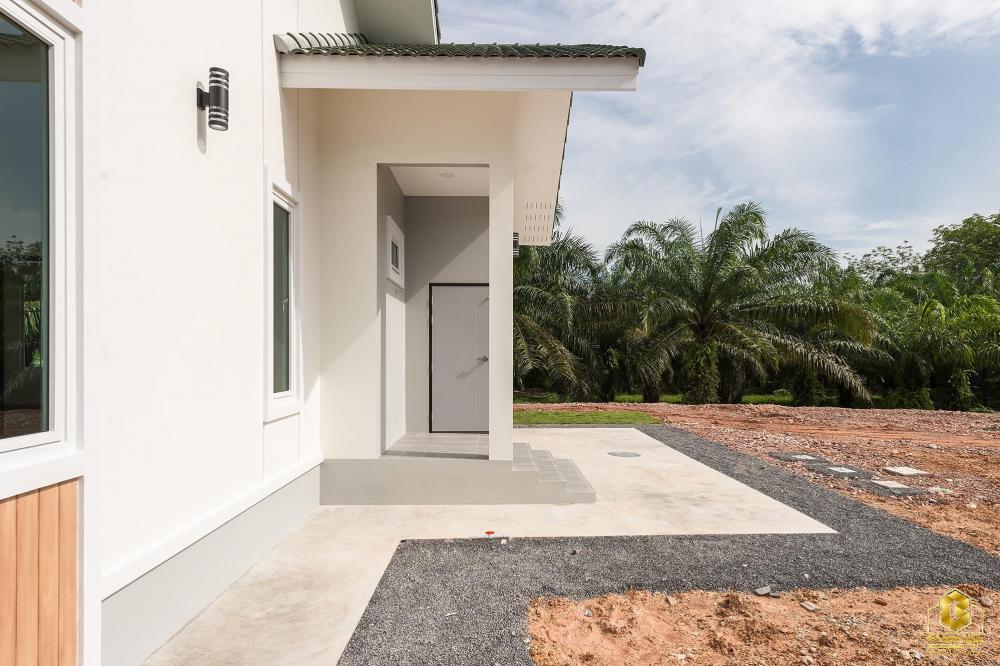 บ้านพักอาศัย ค.ส.ล. ชั้นเดียว สไตล์นอร์ดิกมินิมอล พื้นที่ใช้สอย 138 ตร.ม. - 3 ห้องนอน 2 ห้องน้ำ 1 ห้องรับแขก/ห้องพัก 1 ห้องรับประทานอาหาร 1 ห้องครัว รูปที่ 27