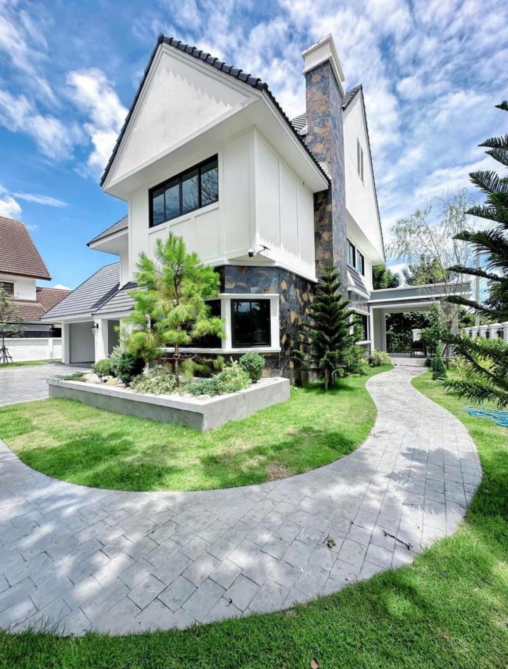 ไอเดียบ้านรีโนเวทใหม่สไตล์อิงลิชคันทรี่ ขนาด 5 ห้องนอน 5 ห้องน้ำ รูปที่ 3