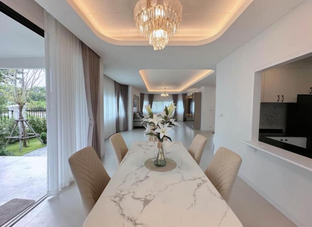 ไอเดียบ้านรีโนเวทใหม่สไตล์อิงลิชคันทรี่ ขนาด 5 ห้องนอน 5 ห้องน้ำ รูปที่ 6