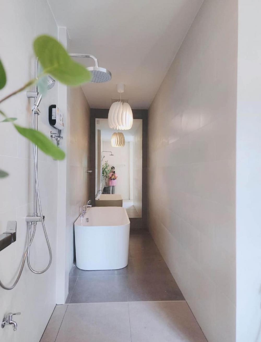 ไอเดียบ้านรีโนเวทใหม่สไตล์อิงลิชคันทรี่ ขนาด 5 ห้องนอน 5 ห้องน้ำ รูปที่ 8