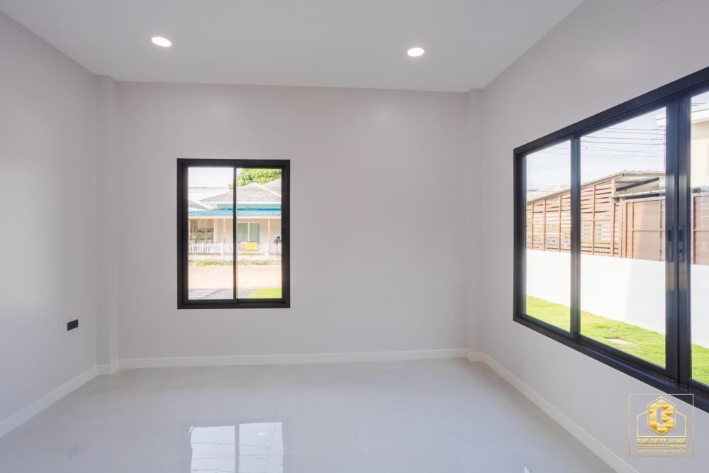 บ้านสไตล์โมเดิร์นมินิมอลสองชั้น ขนาด 4 ห้องนอน 3 ห้องน้ำ พื้นที่ 241 ตร.ม. รูปที่ 12