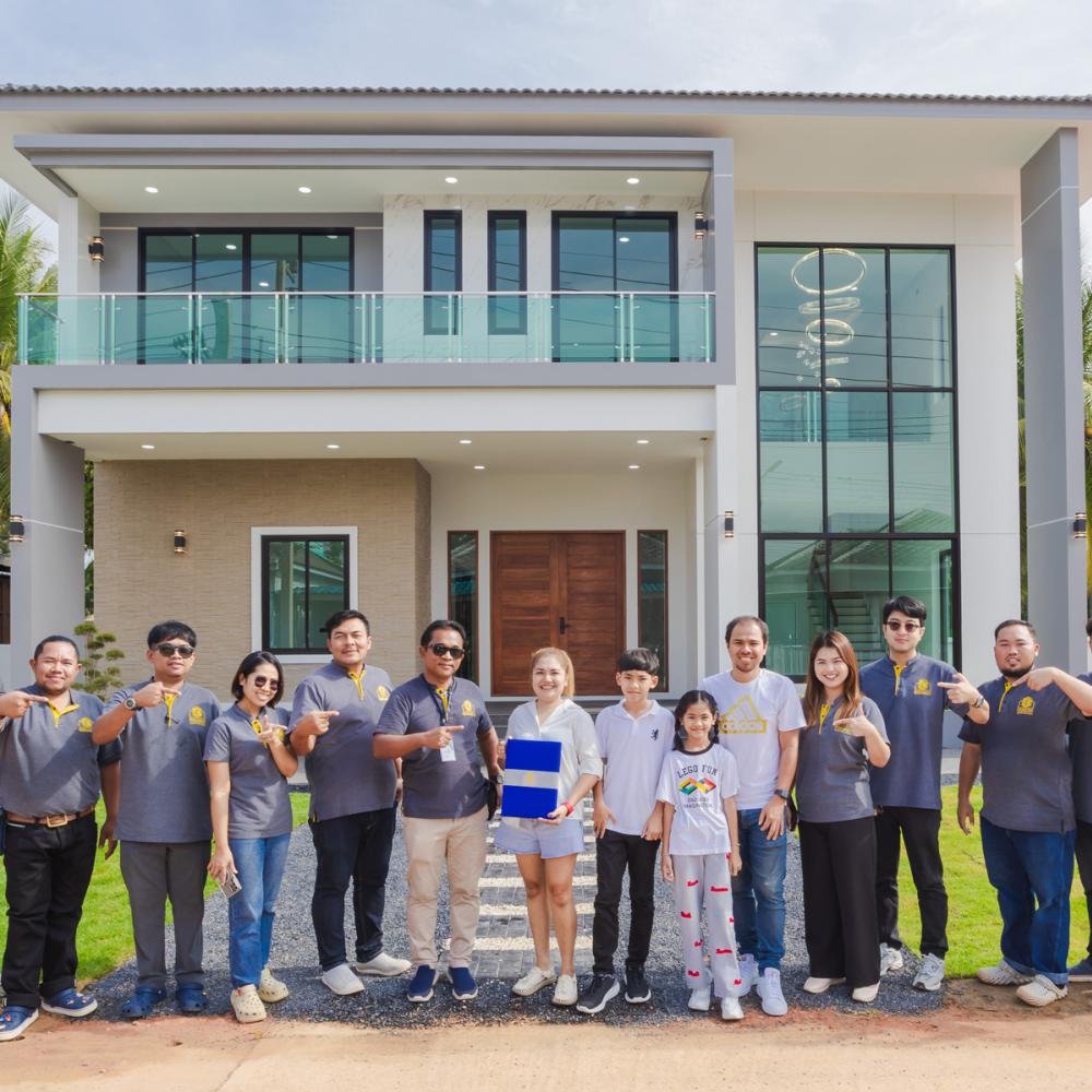 บ้านสไตล์โมเดิร์นมินิมอลสองชั้น ขนาด 4 ห้องนอน 3 ห้องน้ำ พื้นที่ 241 ตร.ม. รูปที่ 3