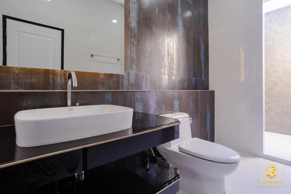 บ้านสไตล์คอนเทมโพรารี่ ขนาด 3 ห้องนอน 3 ห้องน้ำ พื้นที่รวม 179 ตร.ม. รูปที่ 27