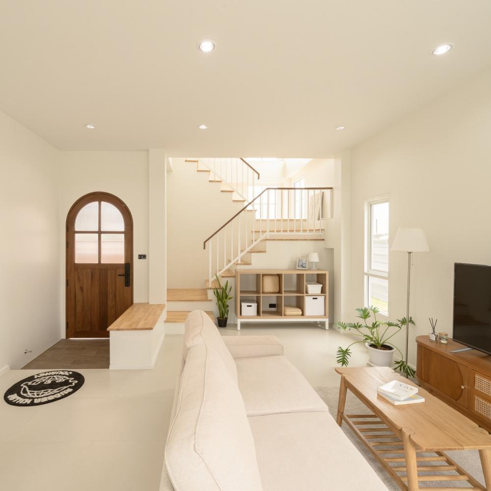 บ้านเดี่ยวสไตล์มินิมอล บ้านสองชั้น  ขนาด 3 ห้องนอน 3 ห้องน้ำ พื้นที่ใช้สอยเริ่มที่ 160 ตร.ม. รูปที่ 3