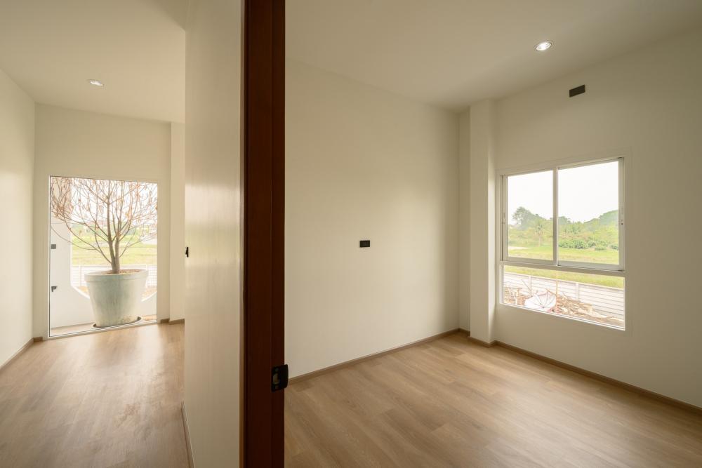 บ้านเดี่ยวสไตล์มินิมอล บ้านสองชั้น  ขนาด 3 ห้องนอน 3 ห้องน้ำ พื้นที่ใช้สอยเริ่มที่ 160 ตร.ม. รูปที่ 9