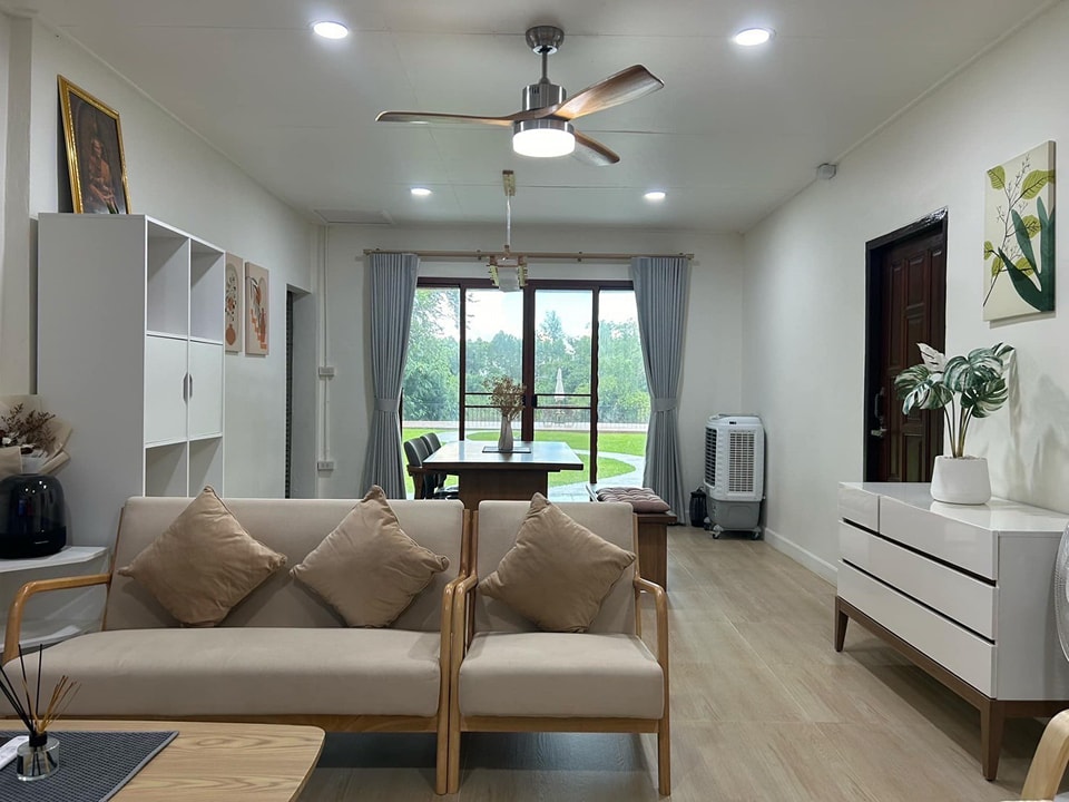 บ้านพักสไตล์มินิมอลอบอุ่น บ้านพิรธารา รูปที่ 4