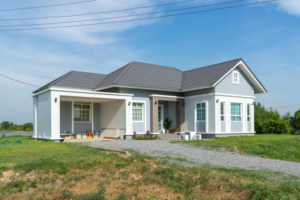 แบบบ้าน Modern Tropical สีละมุนมาก สวยแบบวินเทจ ขนาด 3 ห้องนอน 2 ห้องน้ำ รูปที่ 3