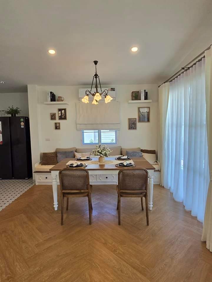 บ้านสไตล์คันทรี่ 2 ห้องนอน 2 ห้องน้ำ พื้นที่ใช้สอย 120 ตร.วา รูปที่ 4