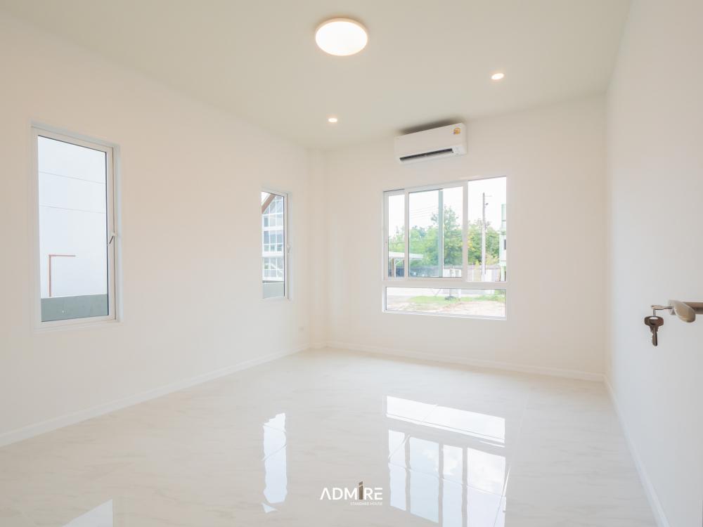 แบบบ้านสไตล์มินิมอล คอนเทมโพรารี่ ขนาด 3 ห้องนอน 2 ห้องน้ำ พื้นที่ใช้สอย 167 ตร.ม. รูปที่ 14