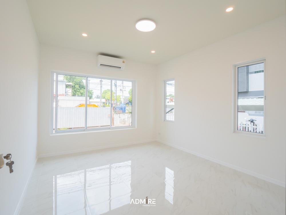 แบบบ้านสไตล์มินิมอล คอนเทมโพรารี่ ขนาด 3 ห้องนอน 2 ห้องน้ำ พื้นที่ใช้สอย 167 ตร.ม. รูปที่ 18