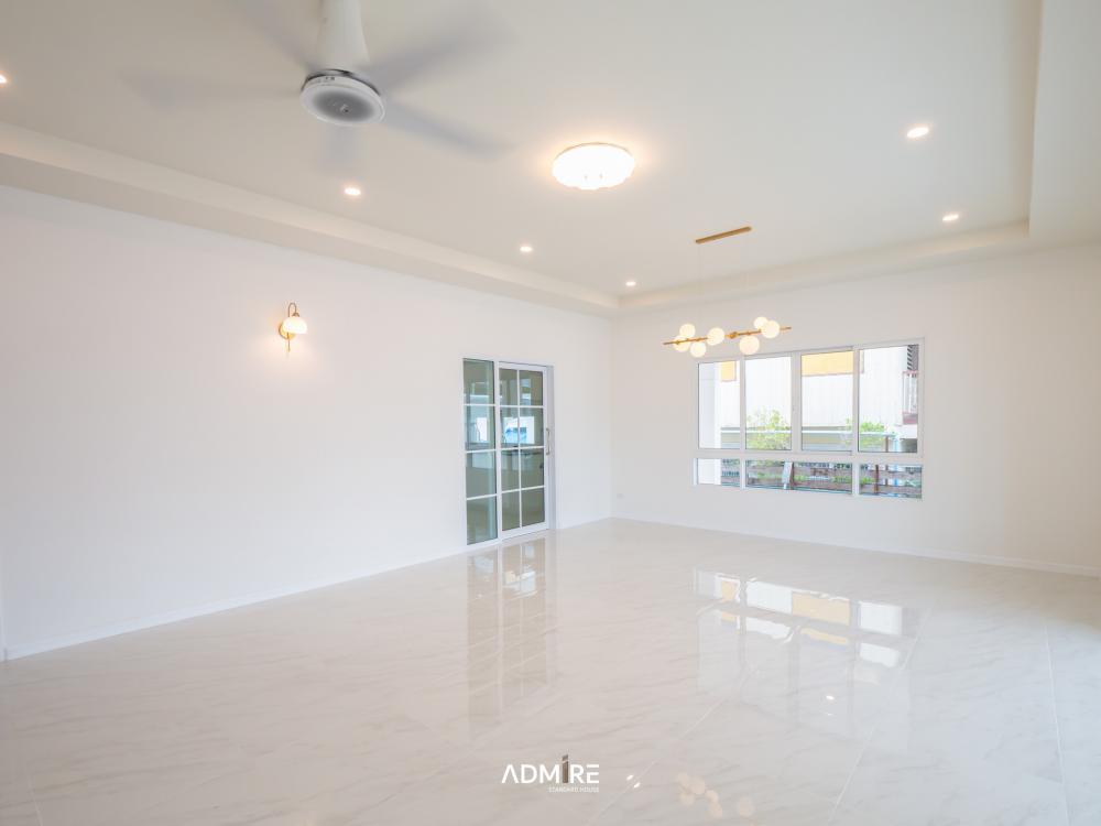 แบบบ้านสไตล์มินิมอล คอนเทมโพรารี่ ขนาด 3 ห้องนอน 2 ห้องน้ำ พื้นที่ใช้สอย 167 ตร.ม. รูปที่ 7