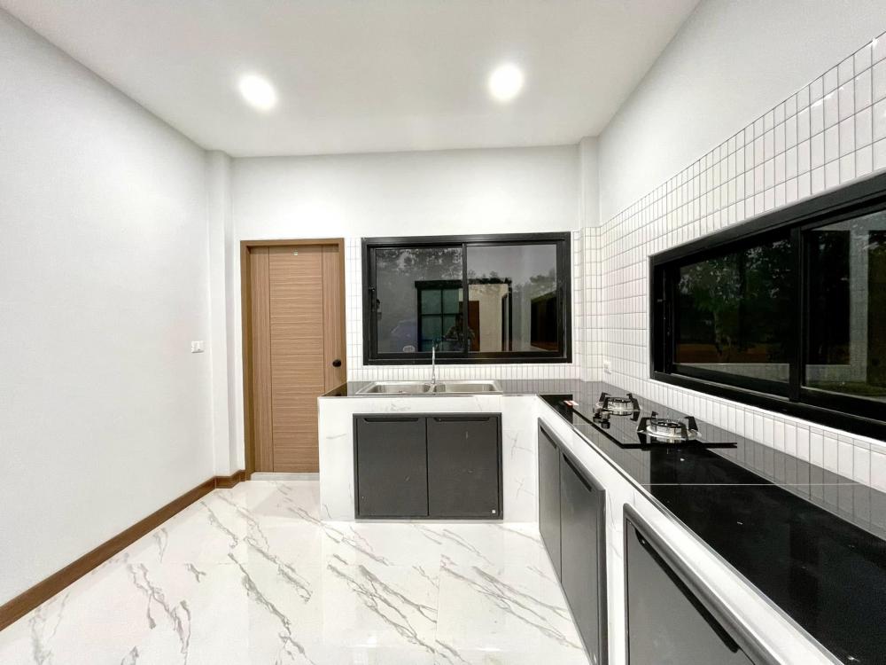 บ้านโมเดิร์นทรงกล่องมินิมอล ขนาด 3 ห้องนอน 2 ห้องน้ำ รูปที่ 4