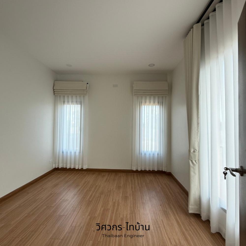 แบบบ้านโมเดิร์นทรงกล่อง ขนาด 3 ห้องนอน 2 ห้องน้ำ ฟังก์ชั่นครบครันและสวนหญ้ากว้างหน้าบ้าน รูปที่ 8